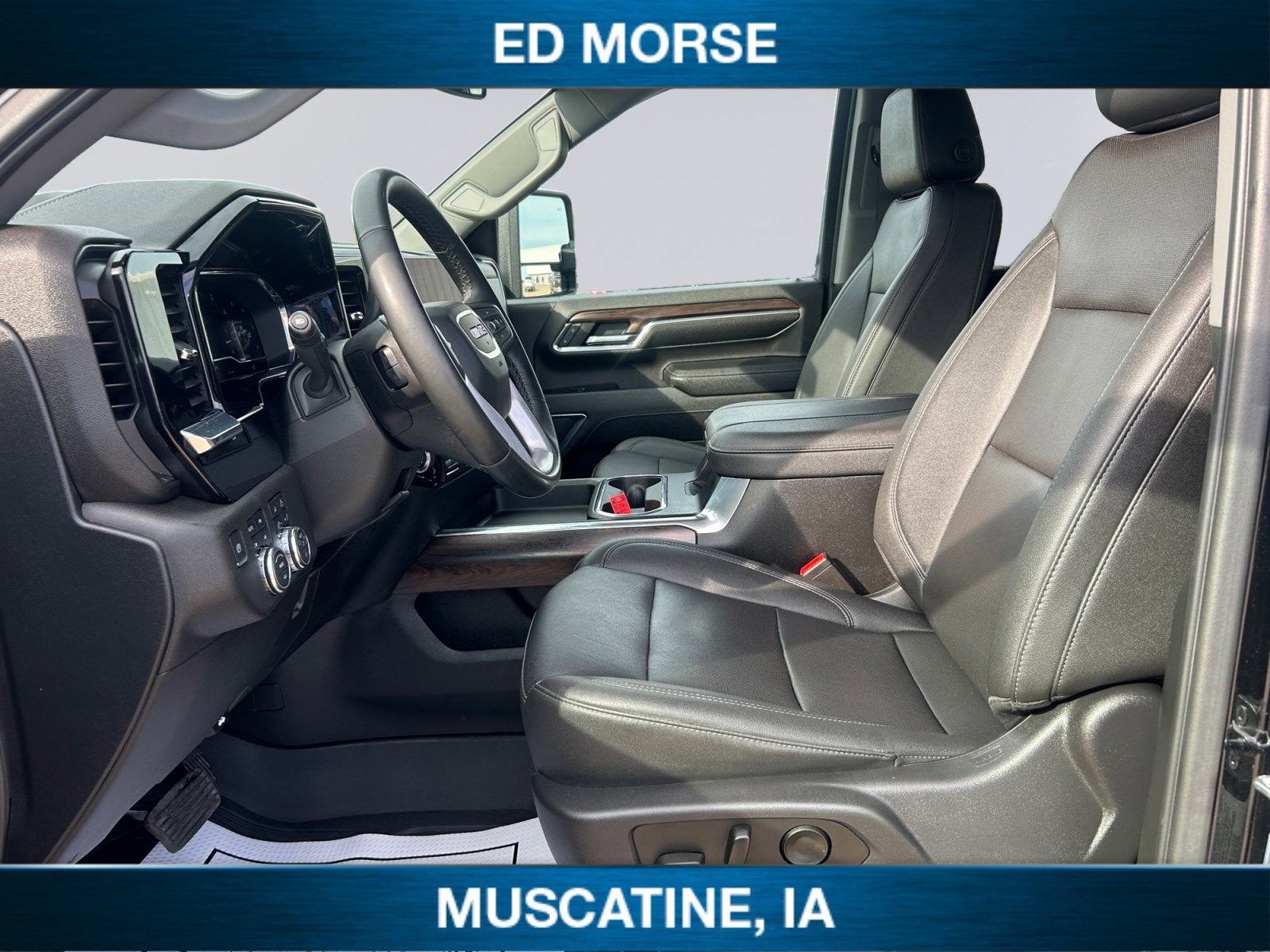 2024 GMC Sierra 2500HD 4WD Crew Cab Standard Bed SLT