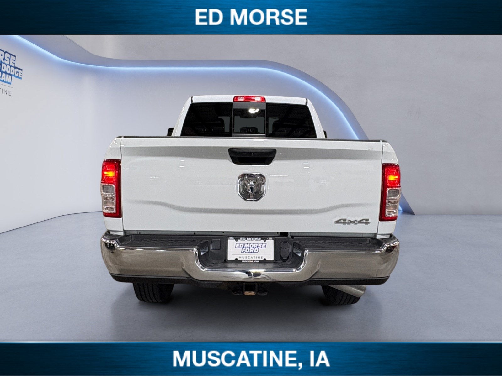 2024 RAM 3500 Tradesman Crew Cab 4x4 6'4' Box