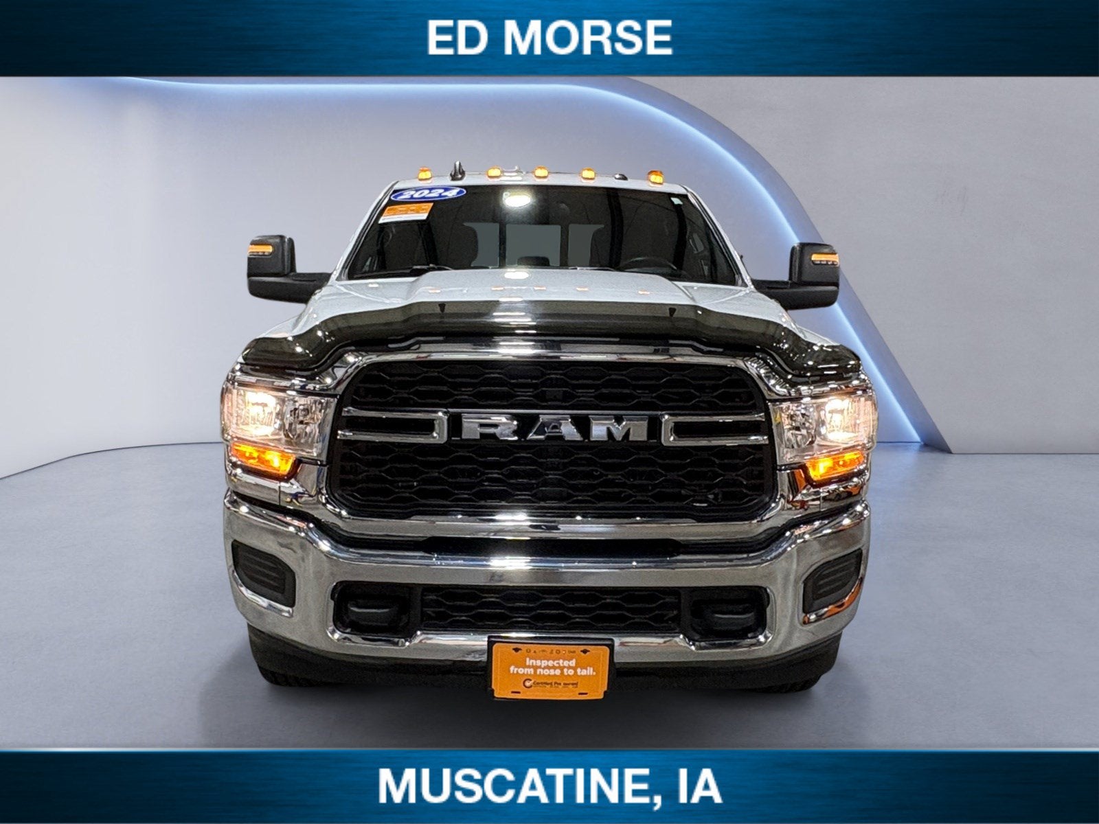 2024 RAM 3500 Tradesman Crew Cab 4x4 6'4' Box