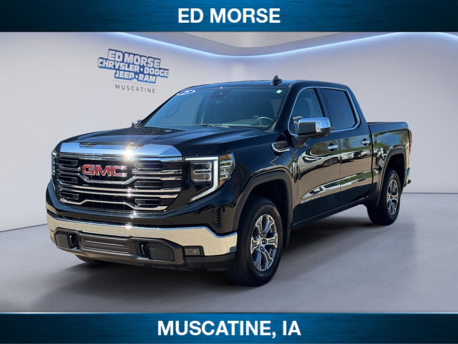 2025 GMC Sierra 1500 4WD Crew Cab Short Box SLT