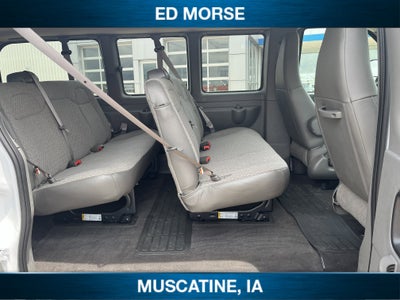2025 GMC Savana Passenger LT