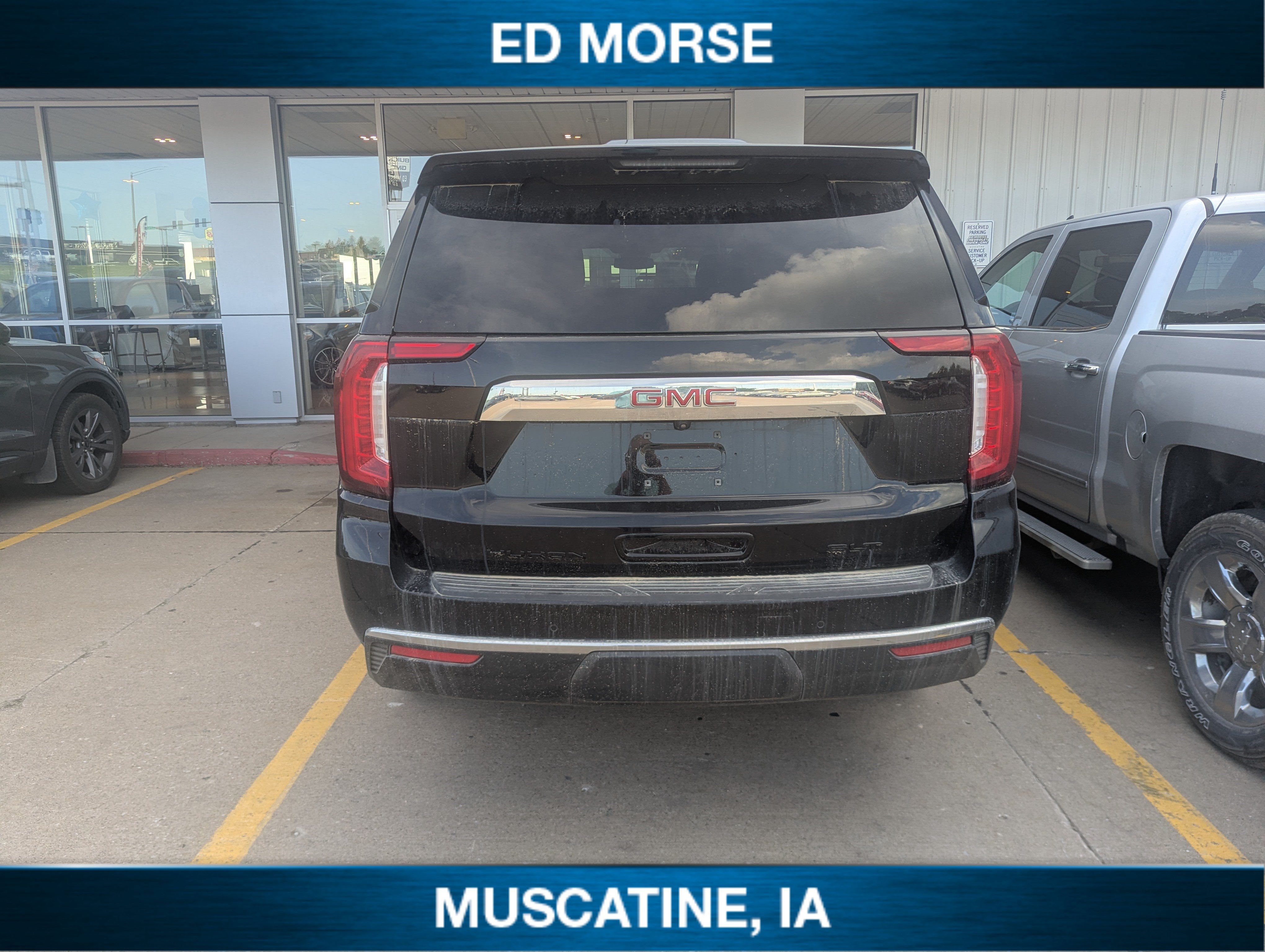 2024 GMC Yukon XL SLT