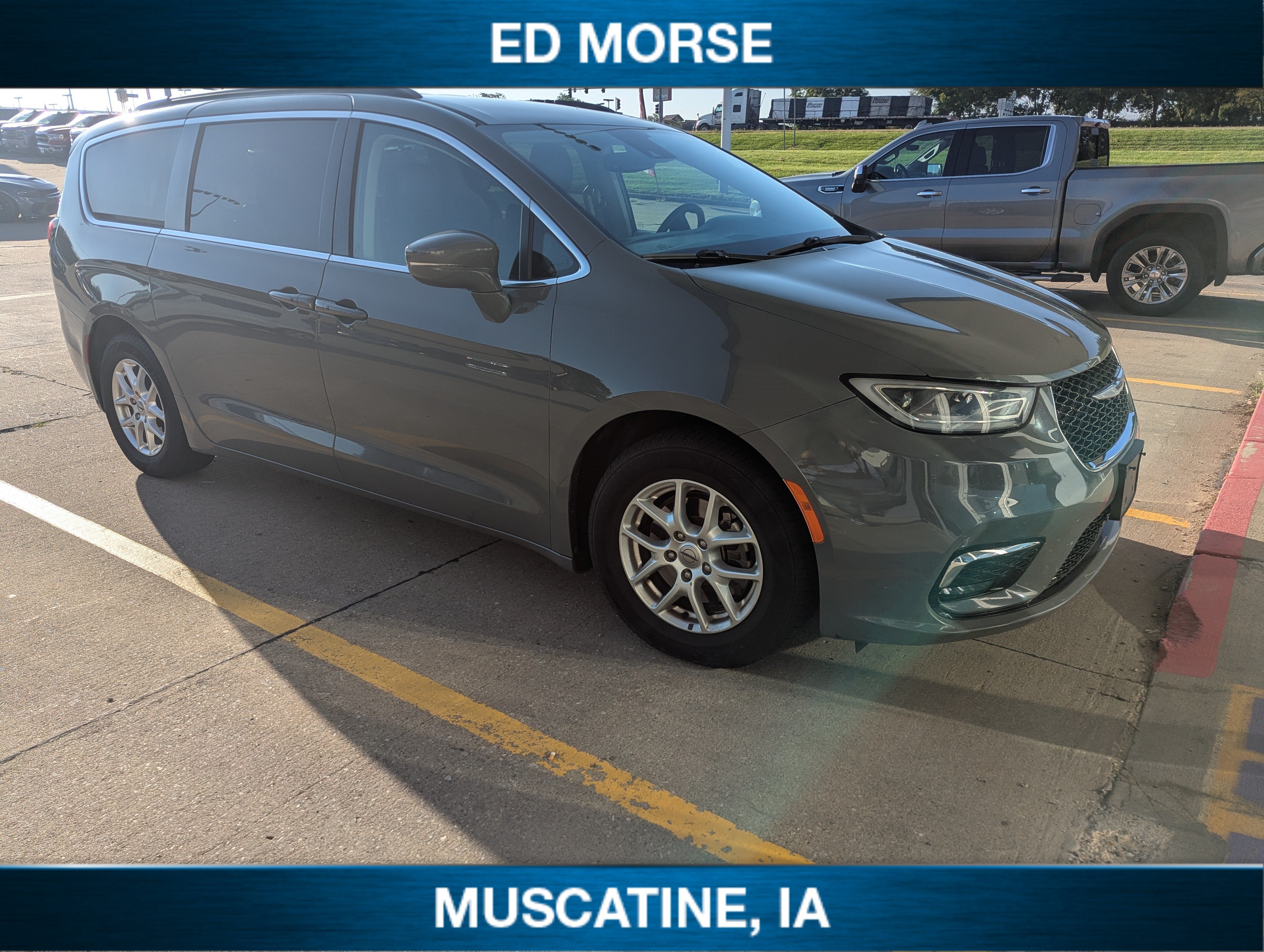 2022 Chrysler Pacifica Touring L