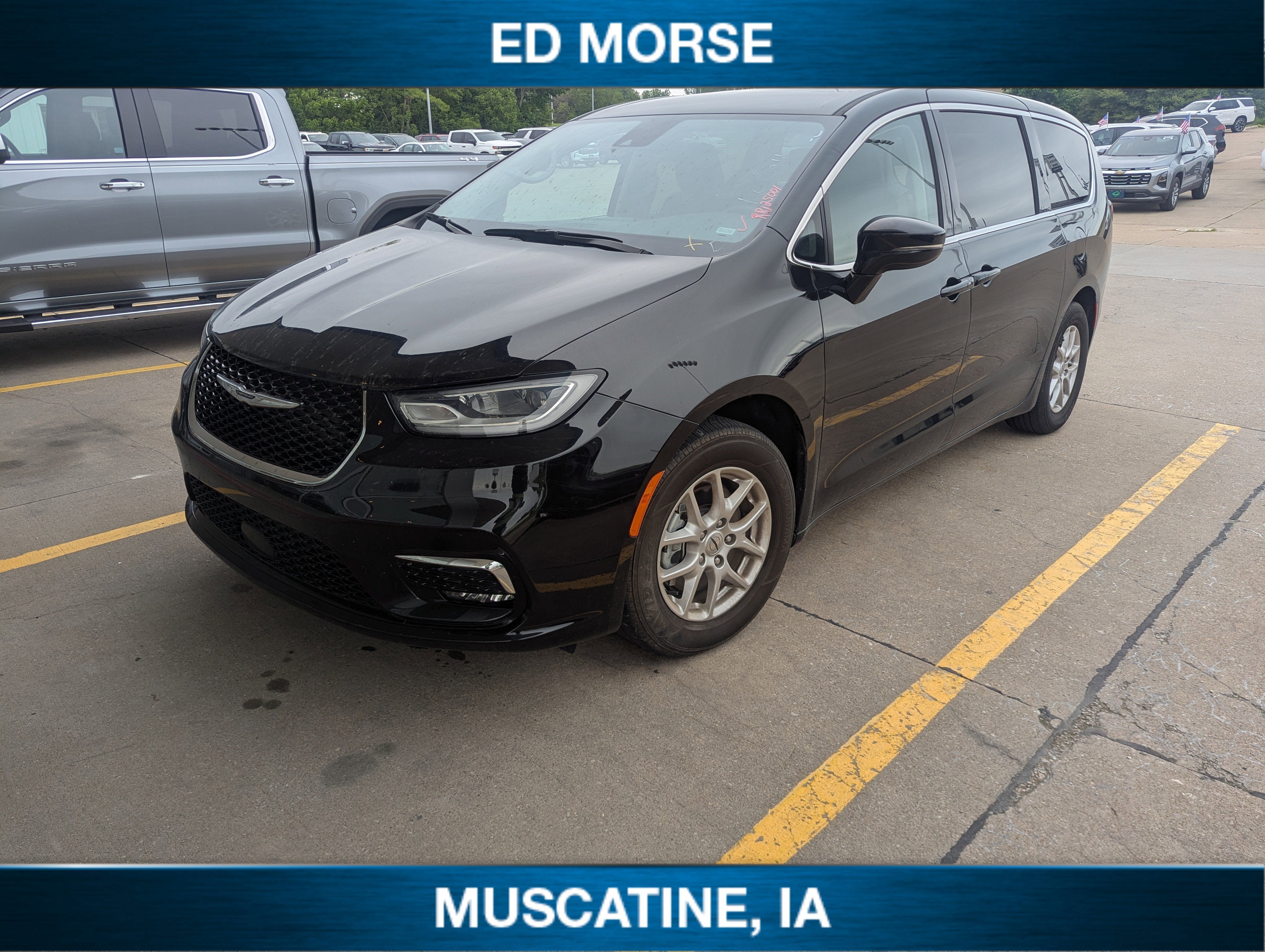 2024 Chrysler Pacifica Touring L